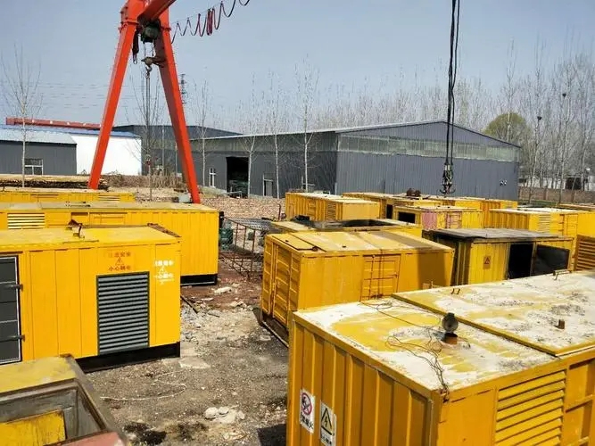 矿区空气滤清器堵塞会导致哪些故障？